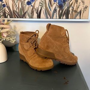 Sorel suede boots